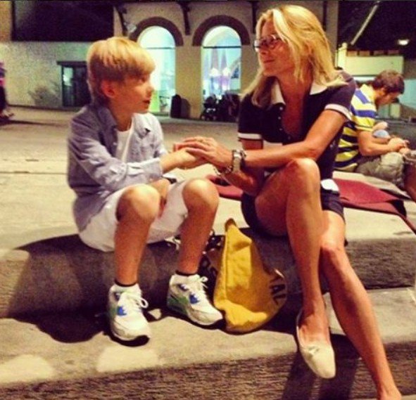 Юлия Высоцкая завела Instagram и показала фото повзрослевшего сына