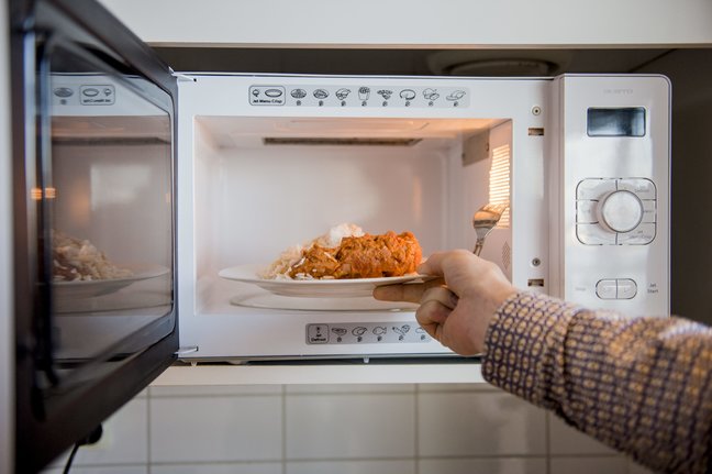 Пять продуктов, которые опасно разогревать в микроволновке Пять продуктов, которые опасно разогревать в микроволновке