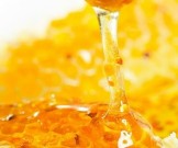 Польза меда: 10 потрясающих свойств сладкого лекарства Польза меда: 10 потрясающих свойств сладкого лекарства