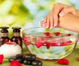 Ванночки для укрепления ногтей: 3 полезных рецепта