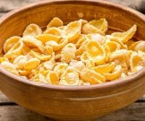 Продукты, которые навредят во время перекуса Продукты, которые навредят во время перекуса