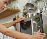 Чем опасны микроволновки: от катаракты до опухолей Чем опасны микроволновки: от катаракты до опухолей