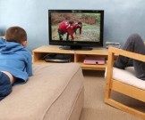 Ученые рассказали, опасен ли просмотр телевизора с короткого расстояния для зрения Ученые рассказали, опасен ли просмотр телевизора с короткого расстояния для зрения