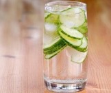 Огуречная вода: 6 доводов, чтобы пить её каждый день Огуречная вода: 6 доводов, чтобы пить её каждый день