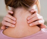 8 несложных упражнений против боли в шее