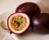 Маракуйя: 7 самых полезных свойств экзотического фрукта Маракуйя: 7 самых полезных свойств экзотического фрукта