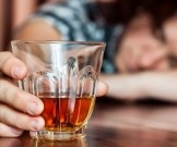 Учёные назвали ещё одну причину не злоупотреблять алкоголем Учёные назвали ещё одну причину не злоупотреблять алкоголем