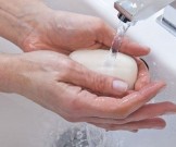 Мытье рук снижает уровень опасных химикатов в организме
