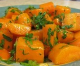 При каких недомоганиях помогает морковь