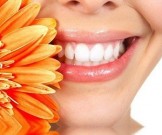 Как удалить зубной камень естественным образом Как удалить зубной камень естественным образом