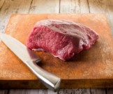 Сочетание красного мяса и средиземноморской диеты защищает от рассеянного склероза