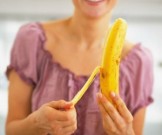 Поедание плодов с кожурой и продуктов с упаковкой грозит здоровью! Поедание плодов с кожурой и продуктов с упаковкой грозит здоровью!