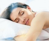 Простые советы, которые помогут вам справиться с бессонницей в жару