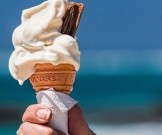 Врач предупредил об опасности мороженого в жару Врач предупредил об опасности мороженого в жару