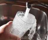Как очистить воду от хлора в домашних условиях? 4 способа Как очистить воду от хлора в домашних условиях? 4 способа