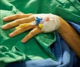 Названа категория молодых людей, тяжело переносящих заражение коронавирусом